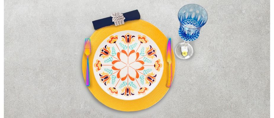 JÁ PENSOU EM MONTAR UMA MESA POSTA BEM COLORIDA?