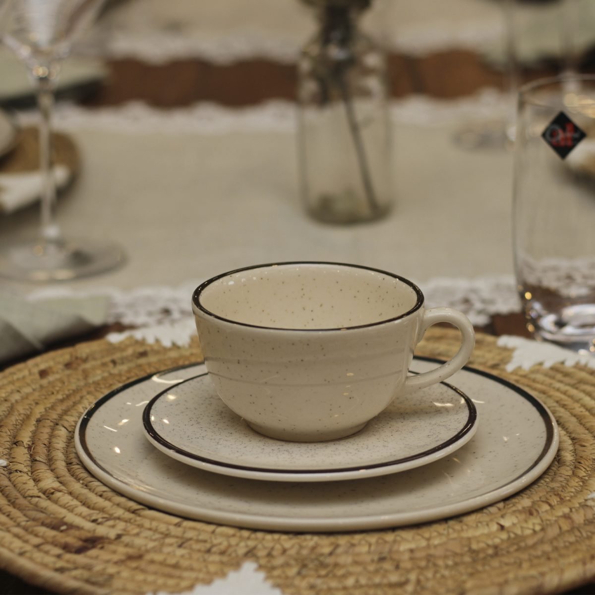 Detalhe da porcelana Unni Brisa