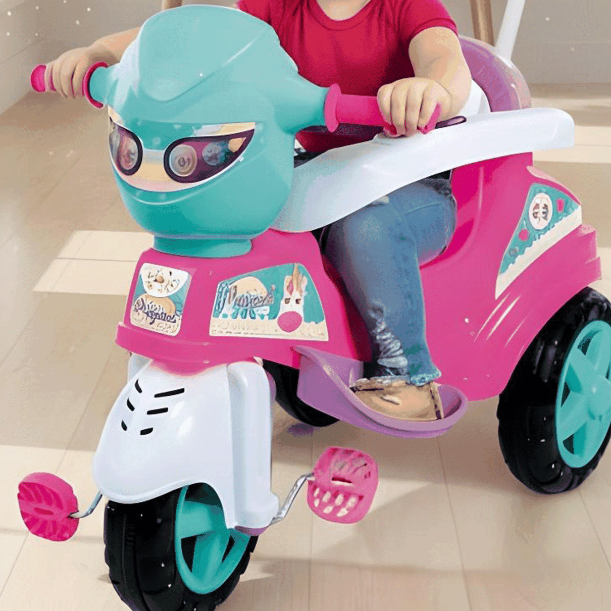 Triciclo Baby City Menina - Modo Pedal